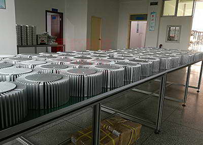 工廠燈光如何操作